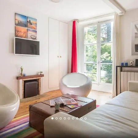 High Standing 2-room In Latin Quarter Parigi