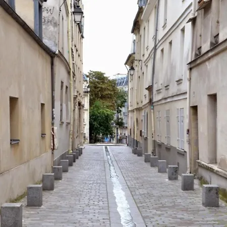 Apartment High Standing 2-room In Latin Quarter *